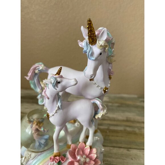 San Francisco Music Box Co Marjorie Sarnat Rainbow Visions Unicorn Music Box NEW - Picture 8 of 16